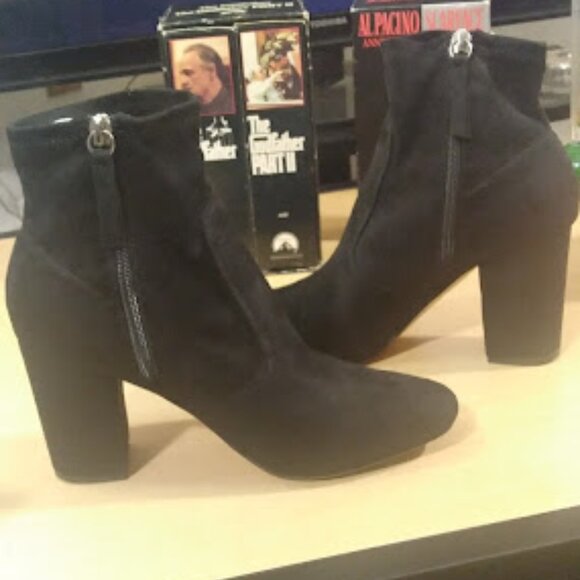 Black Ultra Suede High Heel Gabrielle Ankle Booties Size: 7.5 - Picture 16 of 16